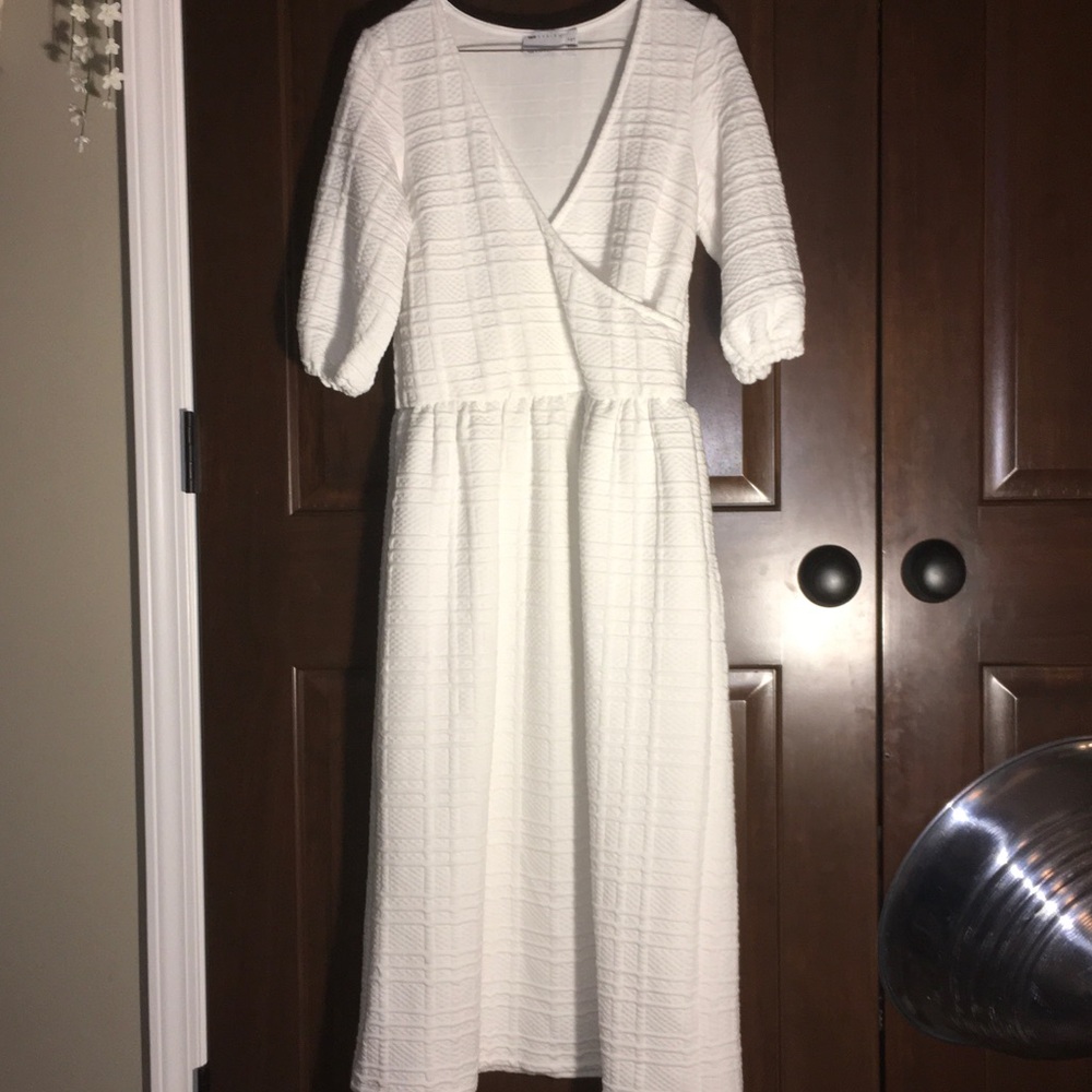 ASOS White Textured Wrap Midi Dress Size Small